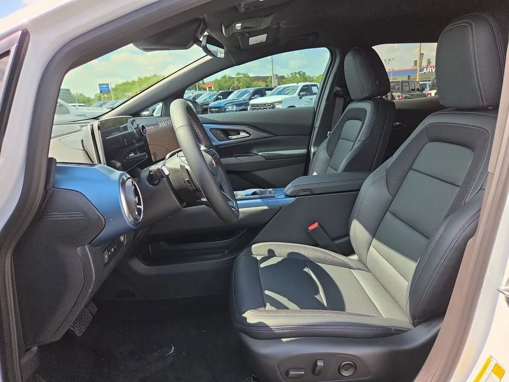 New 2026 Summit White Chevrolet LT image 11