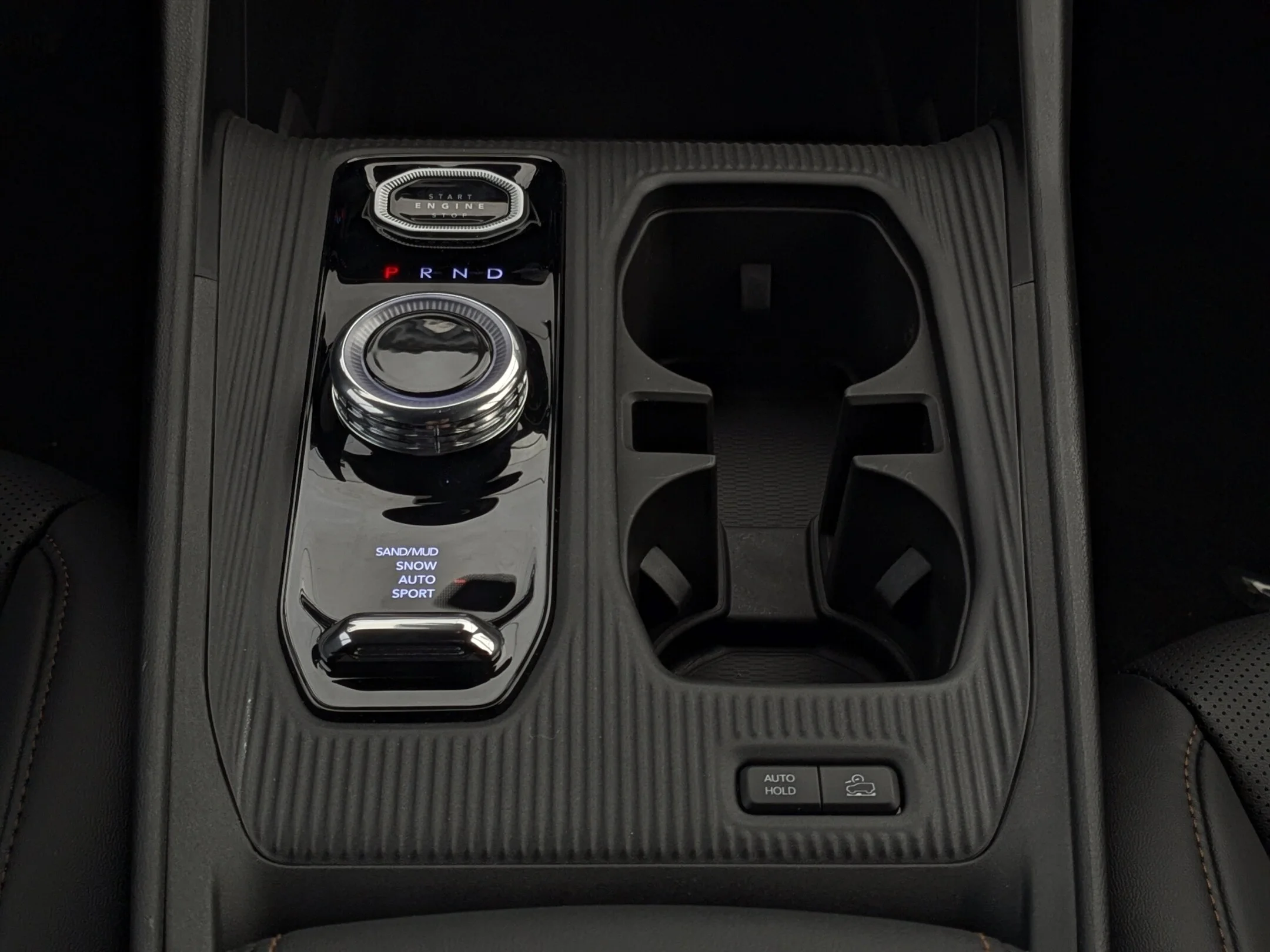 New 2026 White Jeep Limited - - Hybrid - Capri Leatherette - Power Liftgate - Wireless Charging & More! image 24
