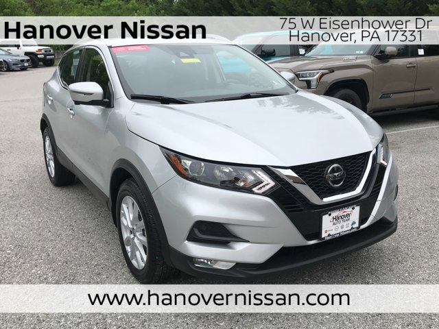 Certified Used 2022 Brilliant Silver Metallic Nissan SV image 1