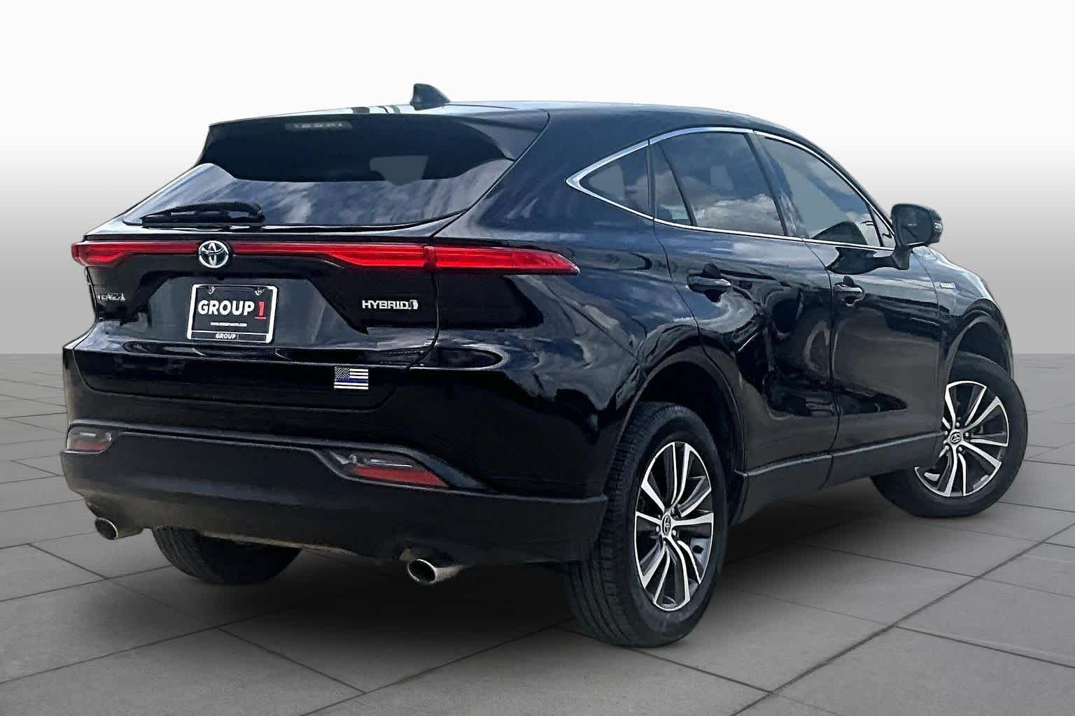 Used 2021 Black Toyota LE image 13