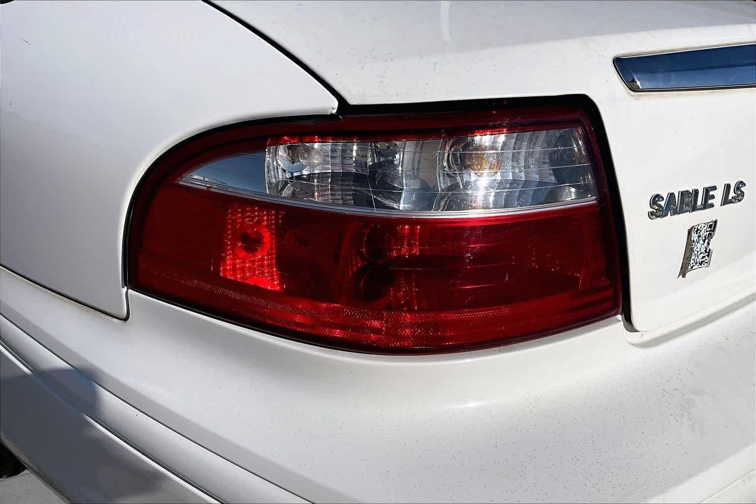 Used 2005 Vibrant White Mercury LS image 26