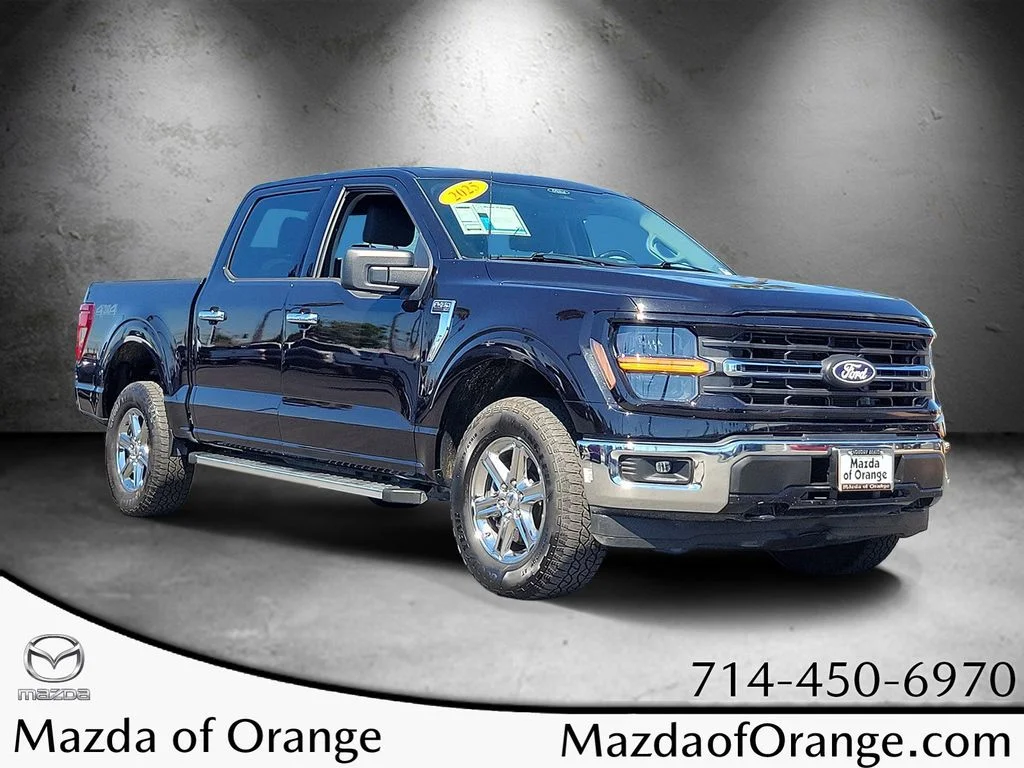 Used 2025 Black Metallic Ford XLT image 1