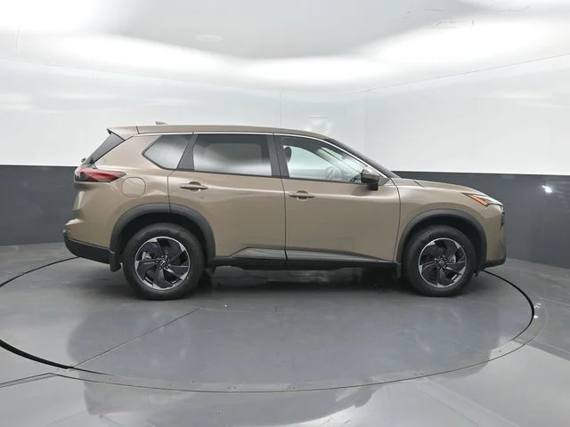 Used 2024 Beige/tan Nissan SV image 33