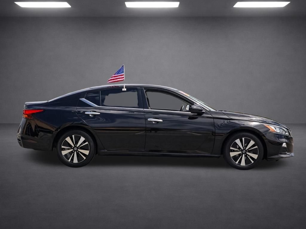 Used 2021 Nissan Altima SV with VIN 1N4BL4DVXMN366723 for sale in Moreno Valley, CA