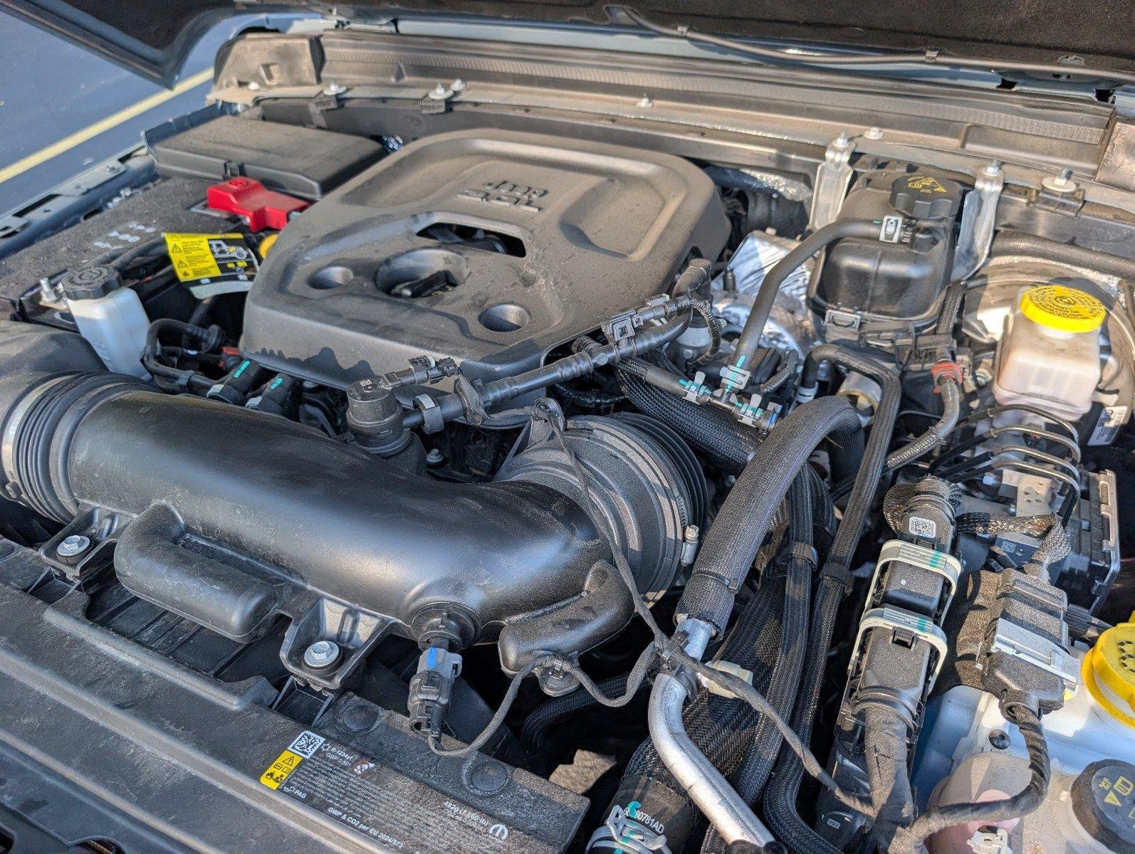 Used 2026 Anvil Clearcoat Jeep Sahara image 13