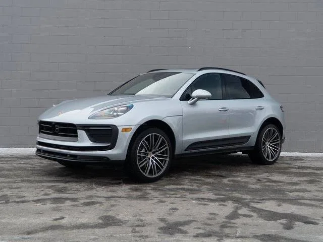 2026 Porsche Macan's photo