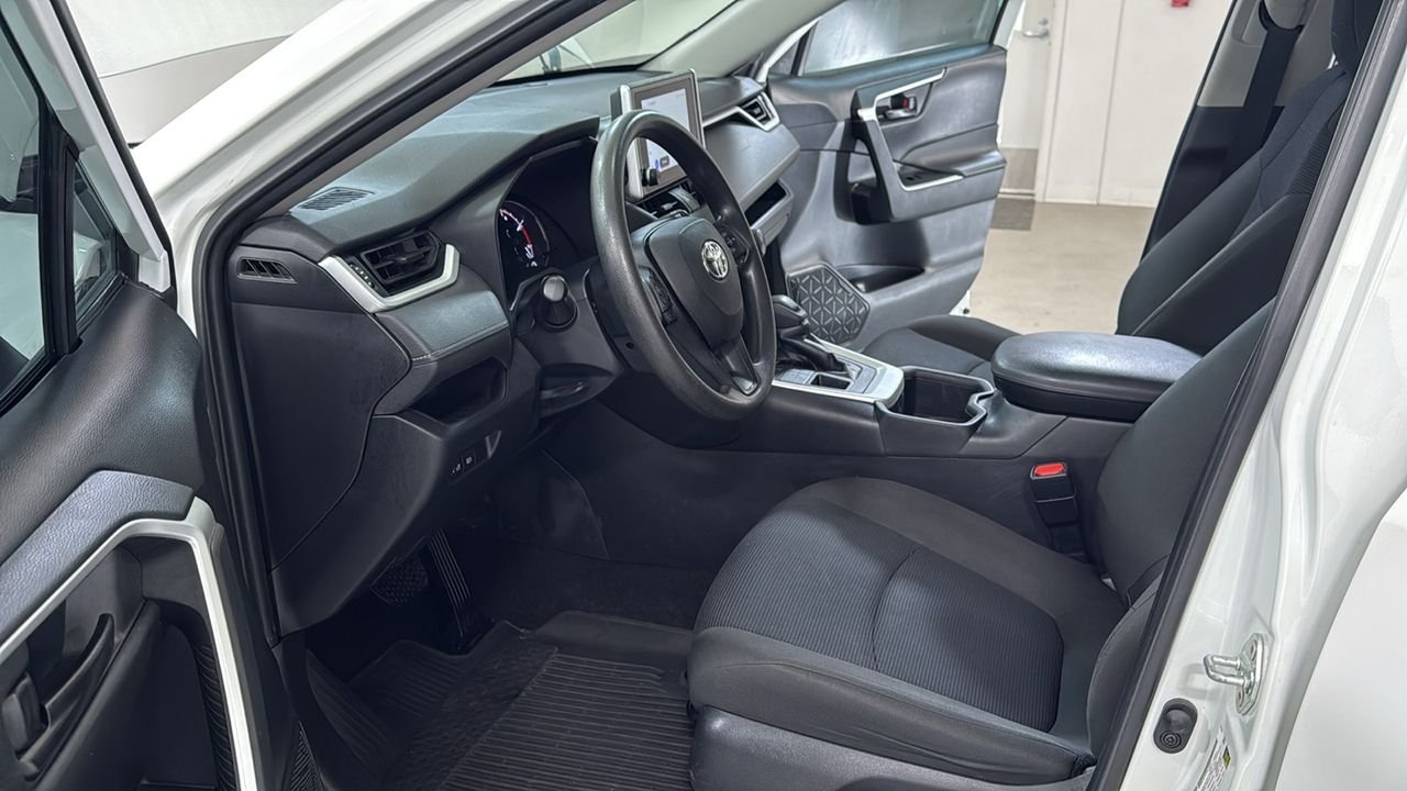 Used 2023 White Toyota LE image 12