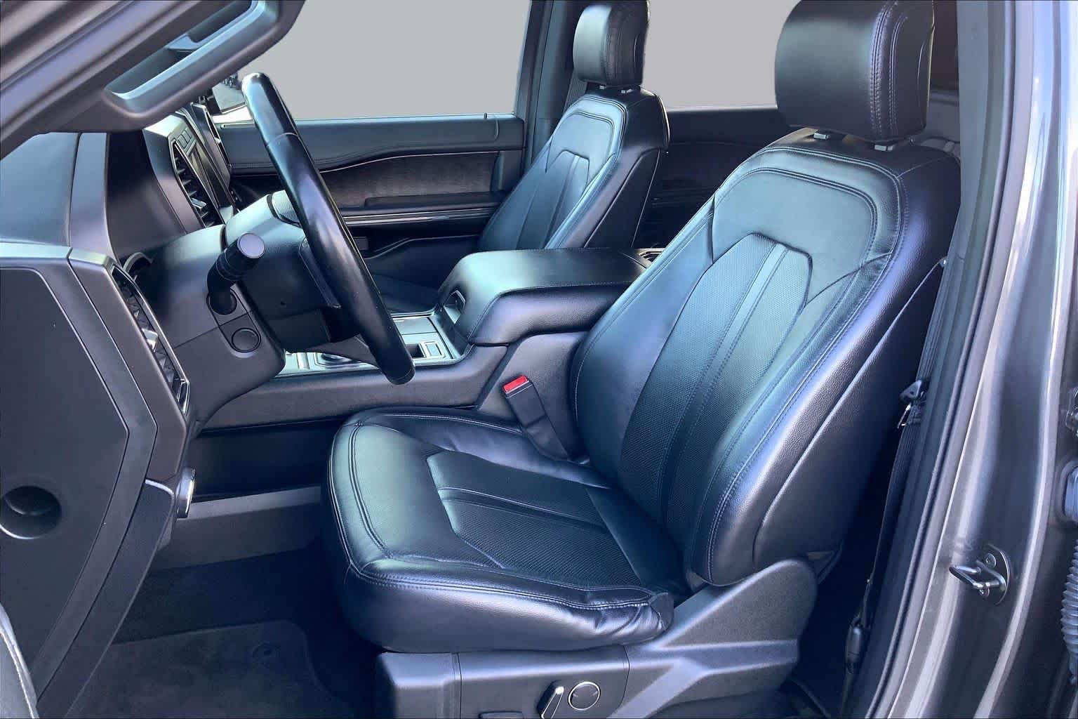 Used 2019 Magnetic Ford Limited image 8