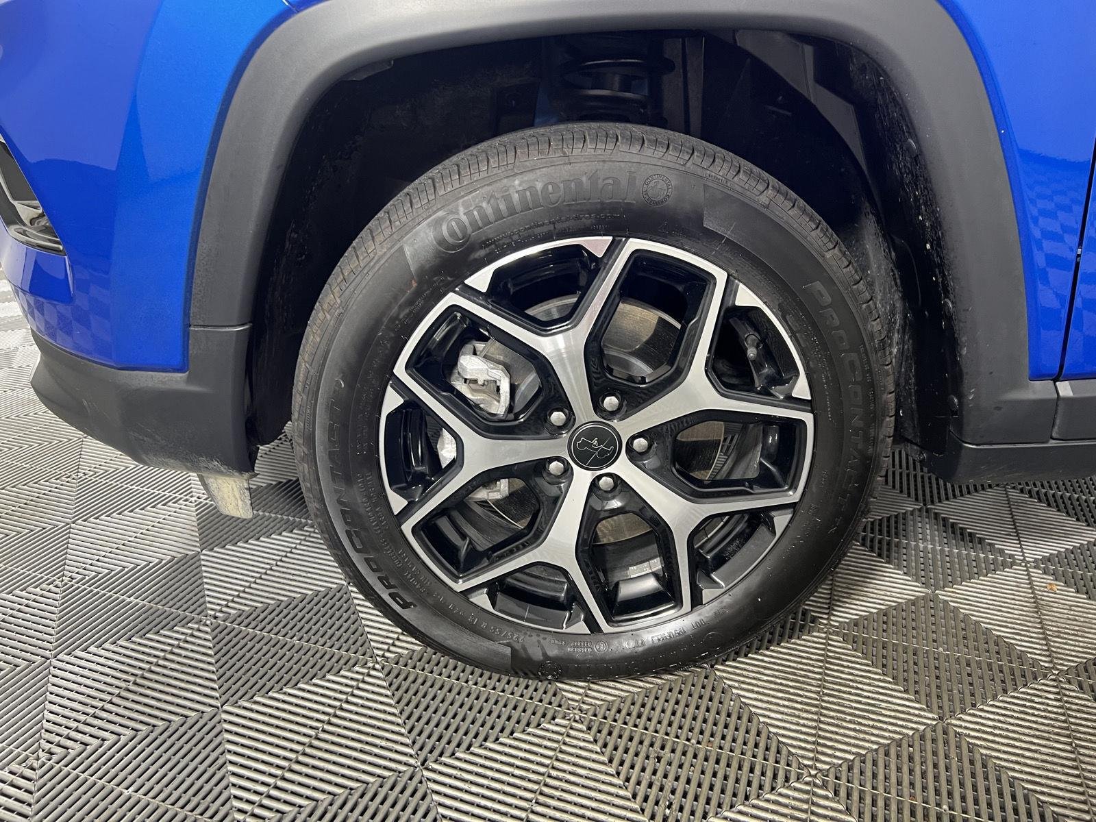 New 2026 Hydro Blue Pearlcoat Jeep Limited image 26