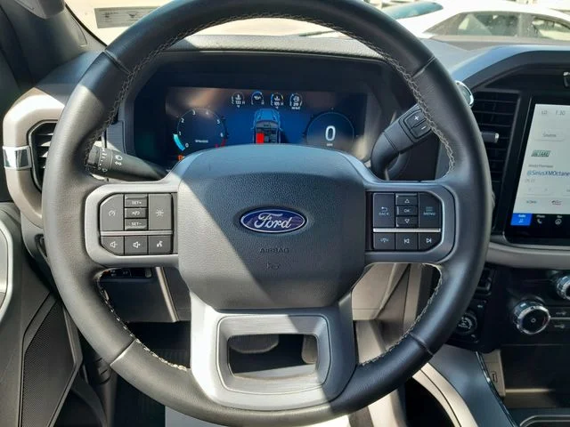 Used 2024 Oxford White Ford XLT image 13