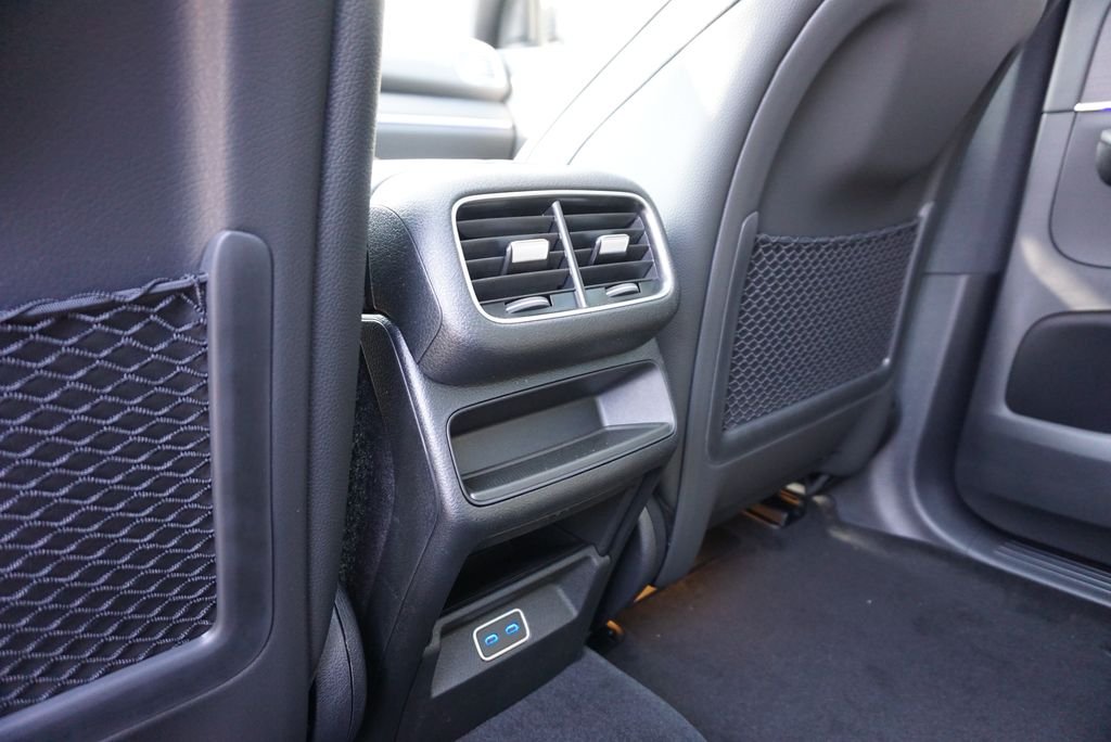 Used 2026 Obsidian Black Metallic Mercedes-Benz GLE 350 image 52