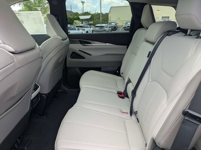 New 2027 BLACK OBSIDIAN INFINITI Pure FWD image 14