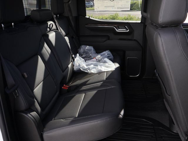 2026 GMC Sierra 1500 SLT - Photo 11