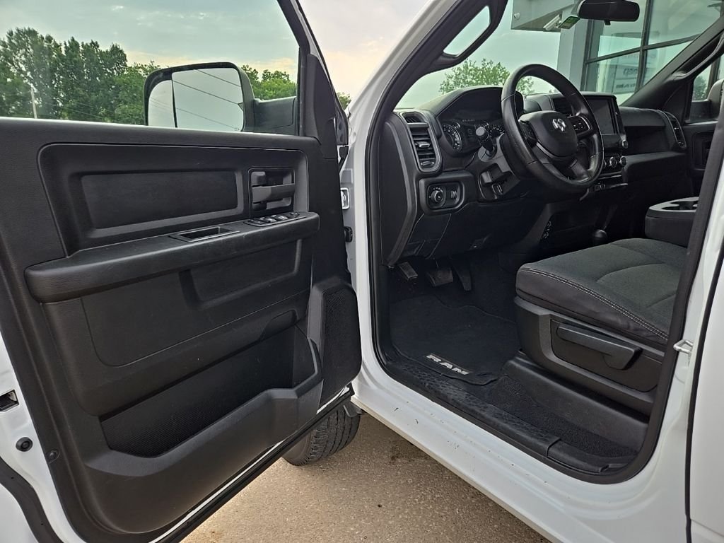 Used 2022 White Ram Tradesman image 39