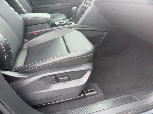 Used 2021 Silver Volkswagen SEL image 27