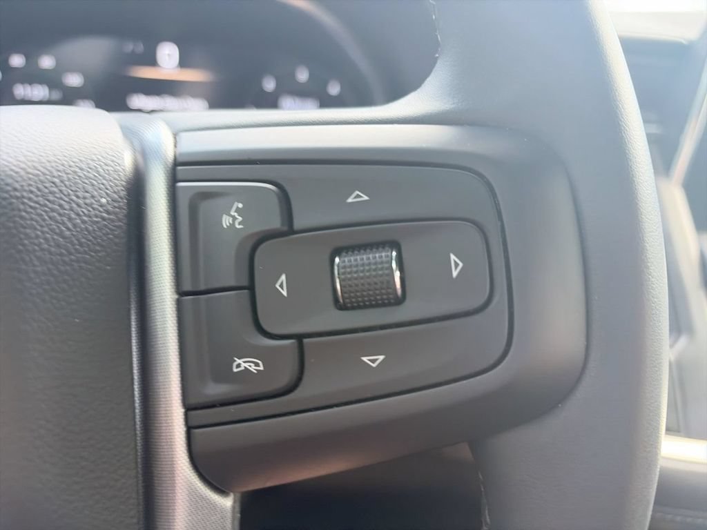 Used 2023 STERLING METALLIC GMC SLE image 24