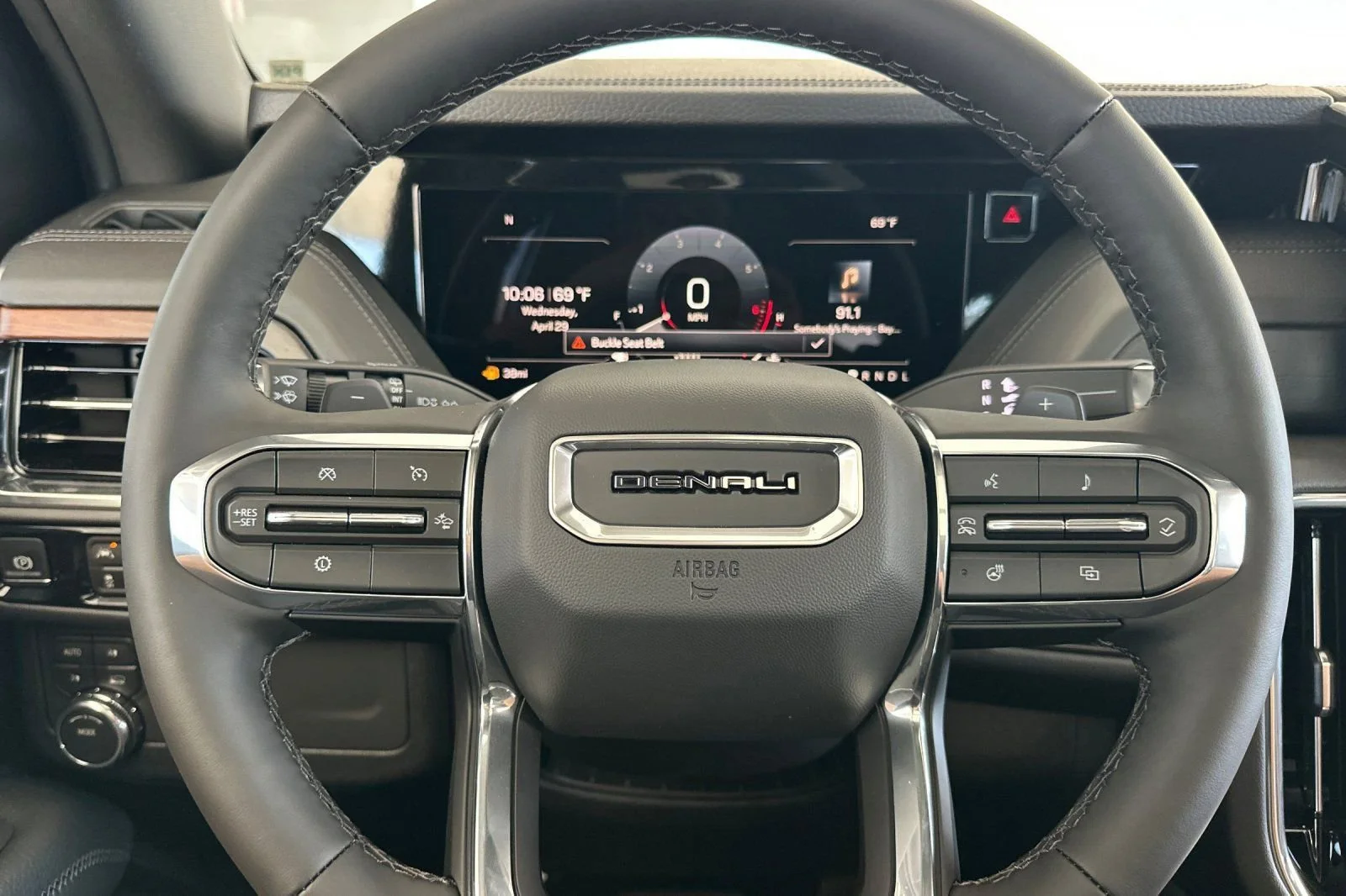 2026 GMC Yukon XL Denali - Photo 25