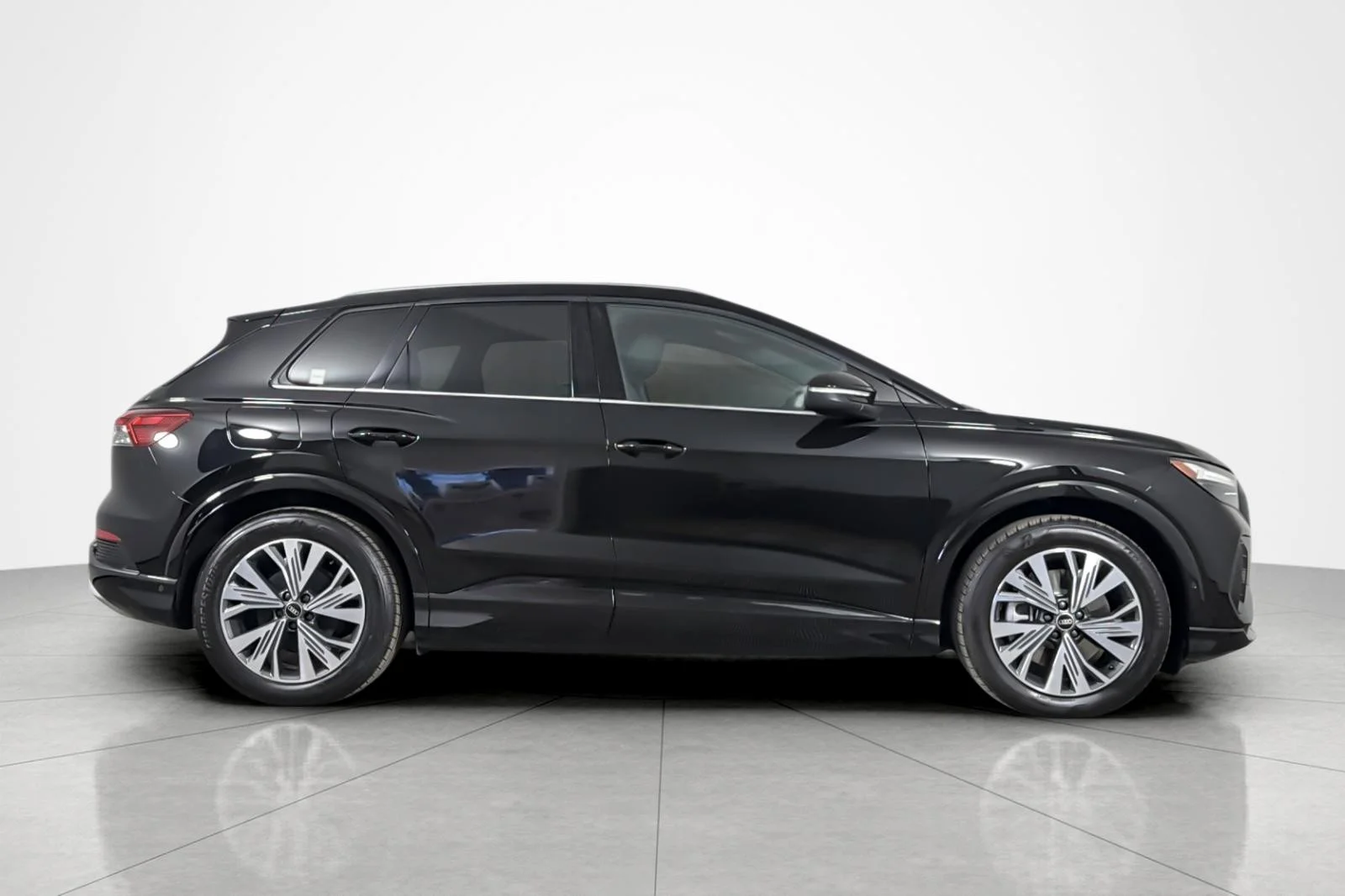 Used 2023 Mythos Black Metallic Audi Premium Plus 40 RWD image 6