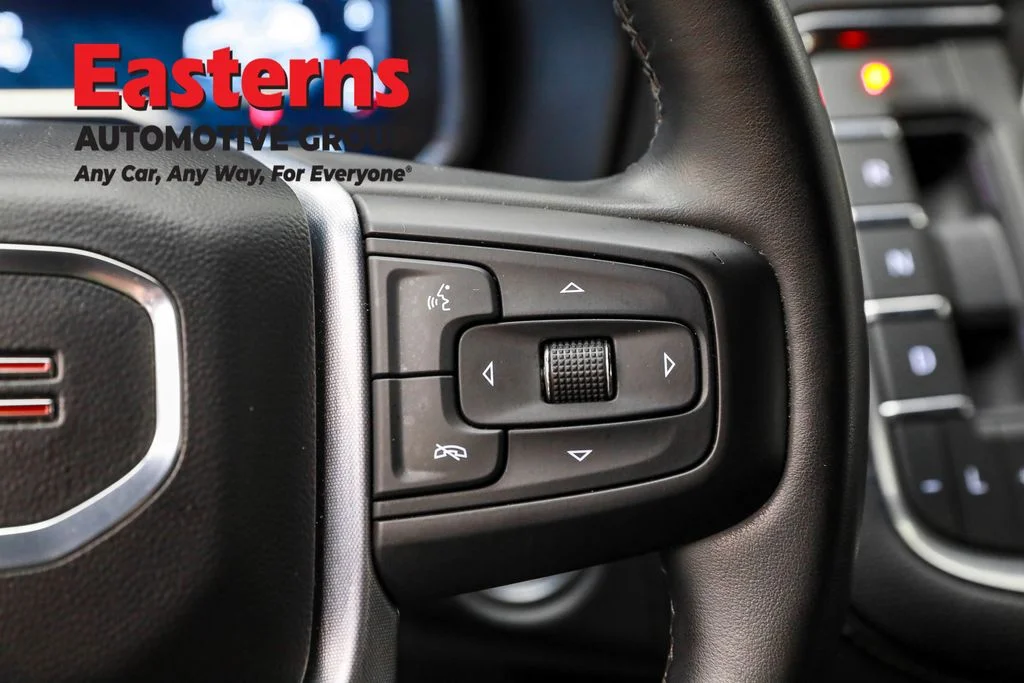 Used 2023 White GMC SLT image 16