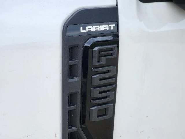 New 2026 Star White Metallic Tri-Coat Ford F-250® Lariat® image 31