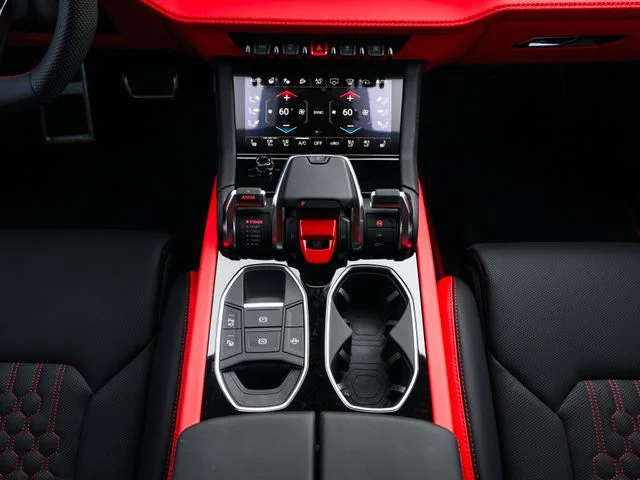 Used 2025  Lamborghini SE image 21
