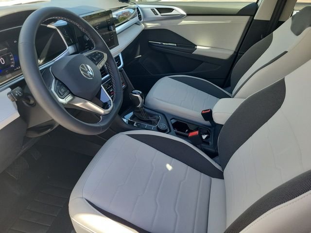 New 2026 White Volkswagen 1.5T SE image 11