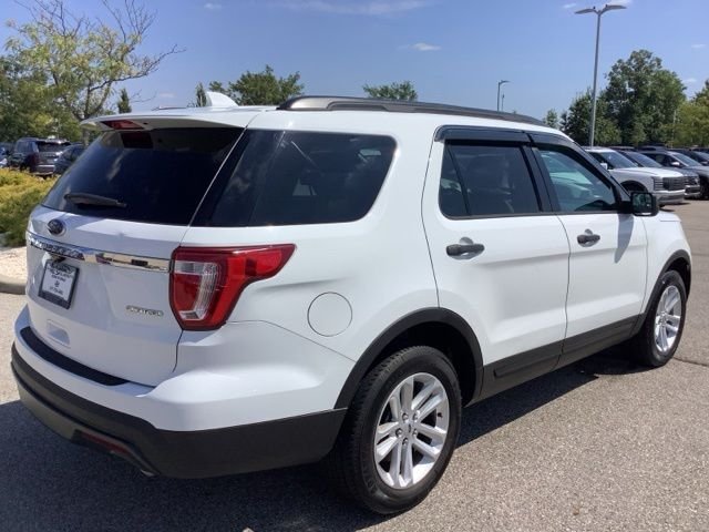 Used 2016 Oxford White Ford Base image 5