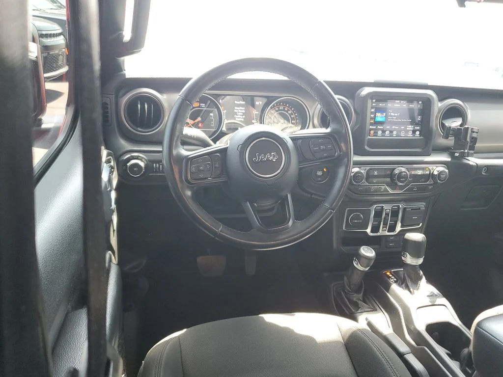 Used 2022 Red Jeep Unlimited Willys image 10