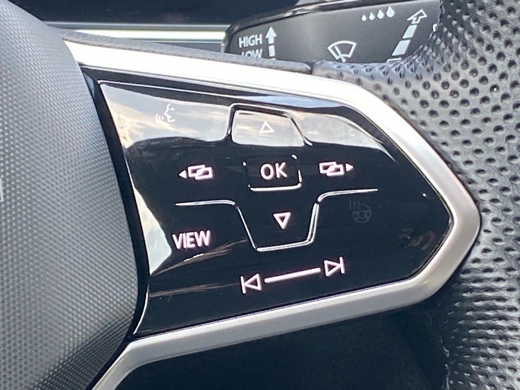 2022 Volkswagen Tiguan SE R-LINE BLACK - Photo 8