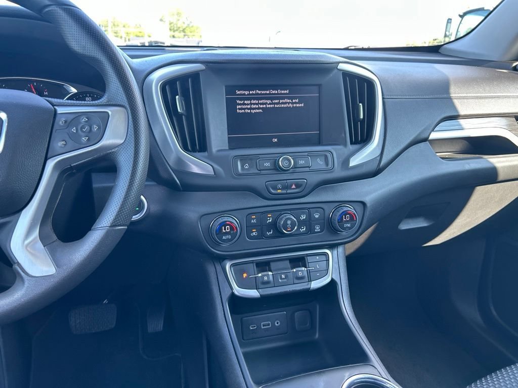 Used 2023 STERLING METALLIC GMC SLE image 20