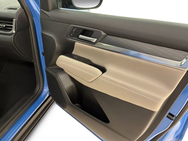 Used 2025 Rapids Metallic GMC Elevation image 15