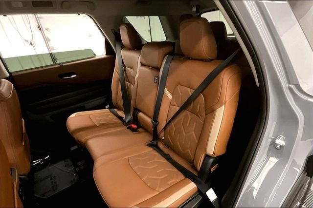 New 2026 Boulder Gray Pearl Nissan Platinum image 10