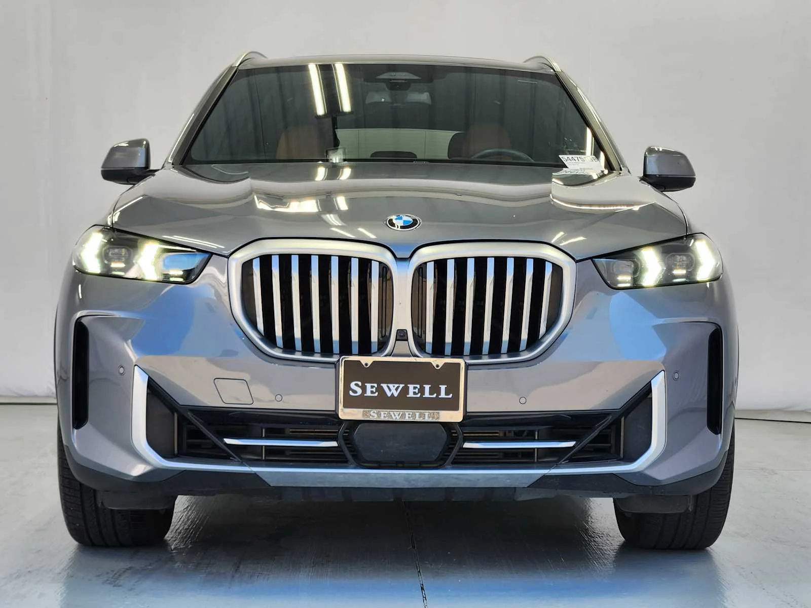 Certified Used 2024 Skyscraper Grey Metallic BMW xDrive40i image 2