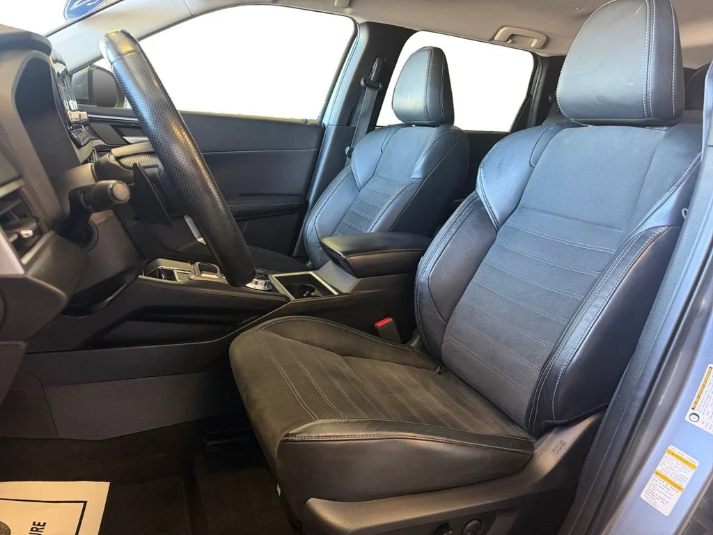 Used 2022 Gray Mitsubishi SE image 25