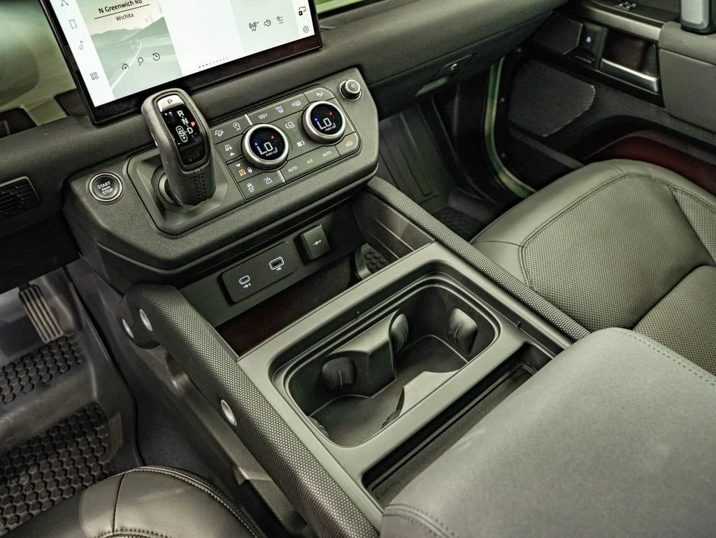 2023 Land Rover Defender 75th Edition - Photo 27