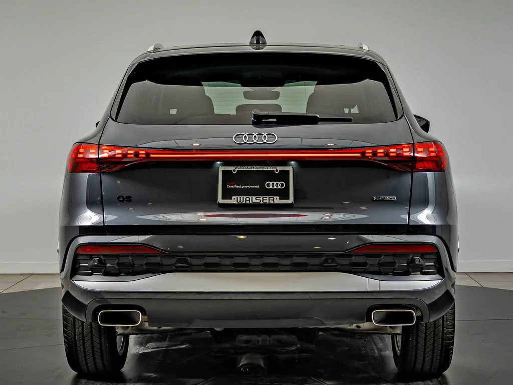 Used 2025 Manhattan Gray Metallic Audi 2.0T Premium Plus image 6