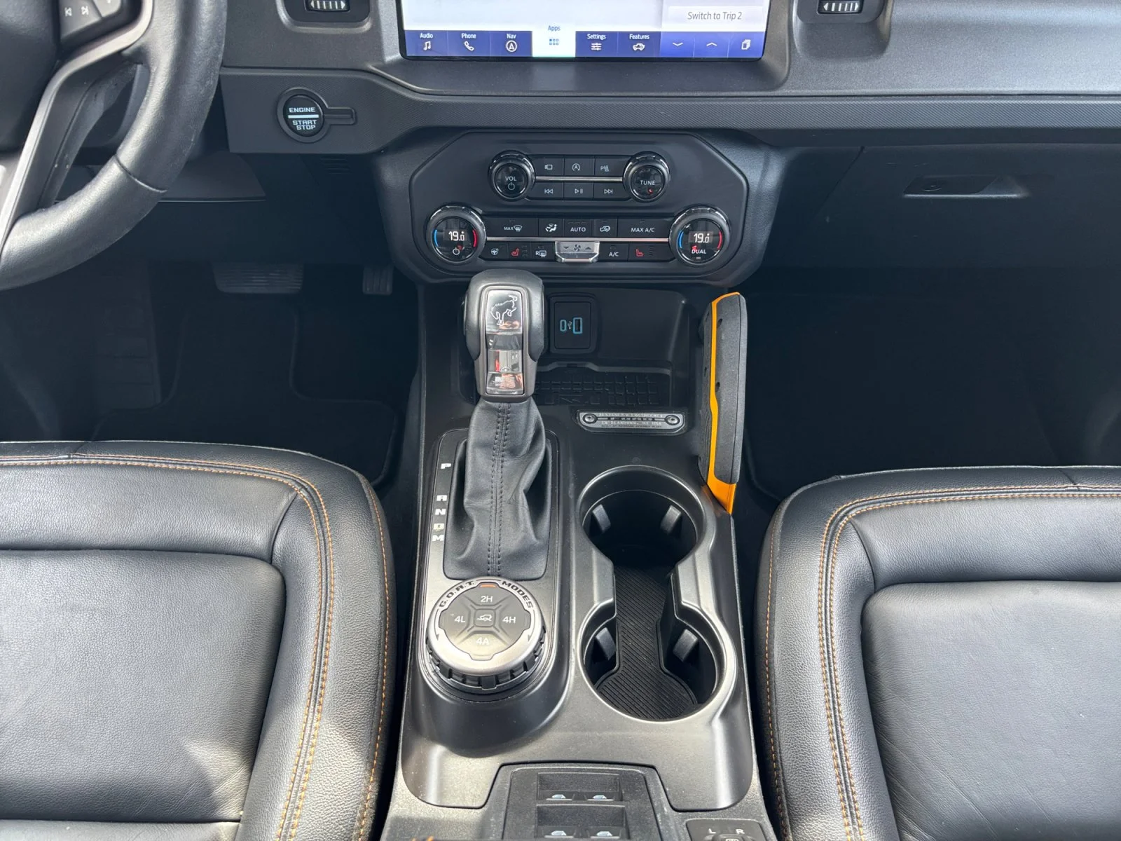 Used 2024 Gray Ford Badlands image 15