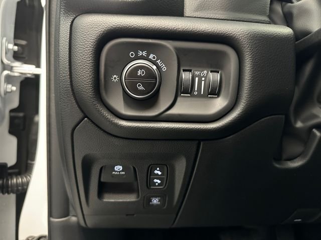 New 2026 Bright White Clear-Coat Exterior Paint RAM Laramie image 36
