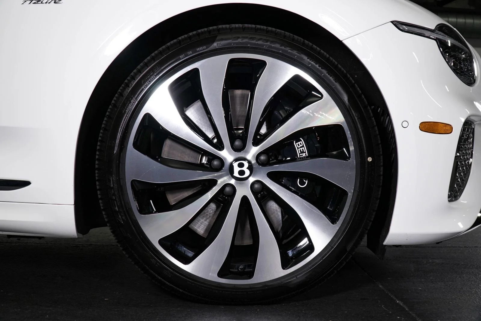 New 2026 White Bentley  image 6