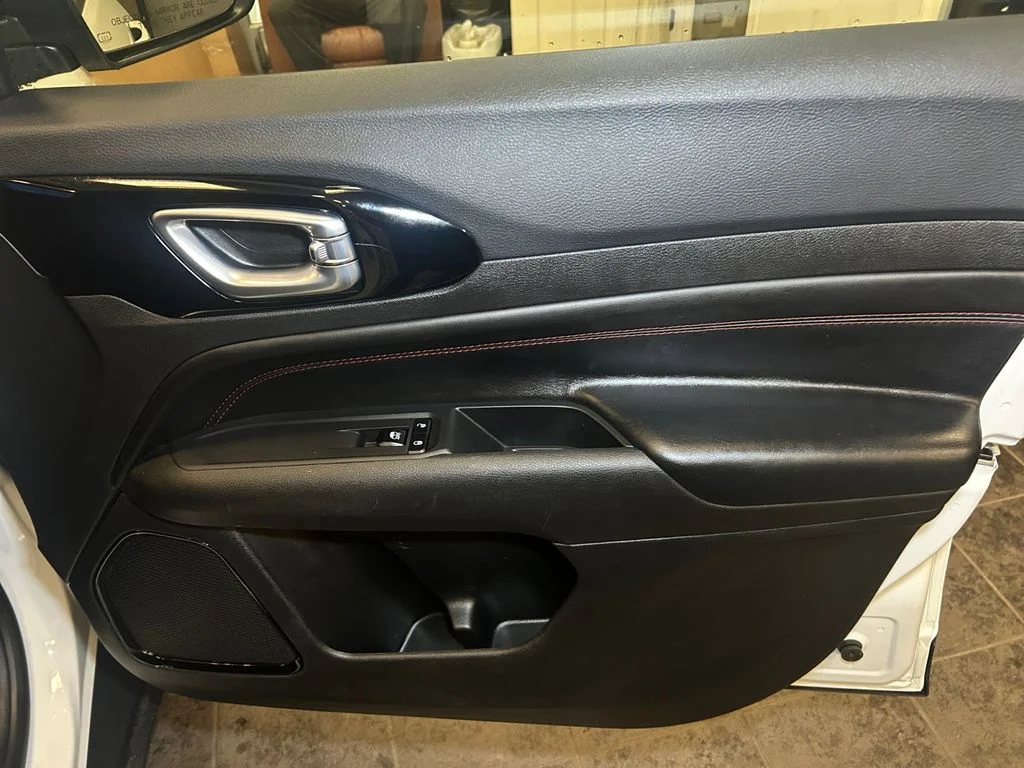 Used 2025 Bright White Jeep Trailhawk image 16