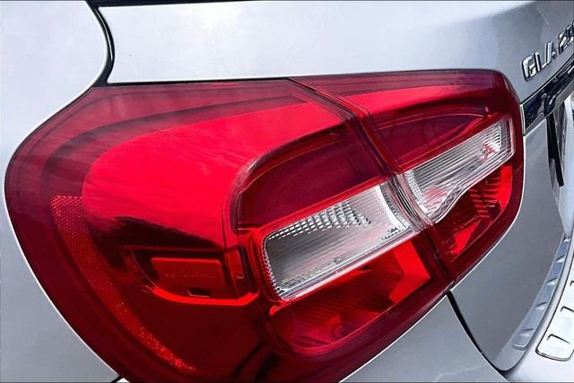Used 2015 Silver Mercedes-Benz GLA 250 image 19