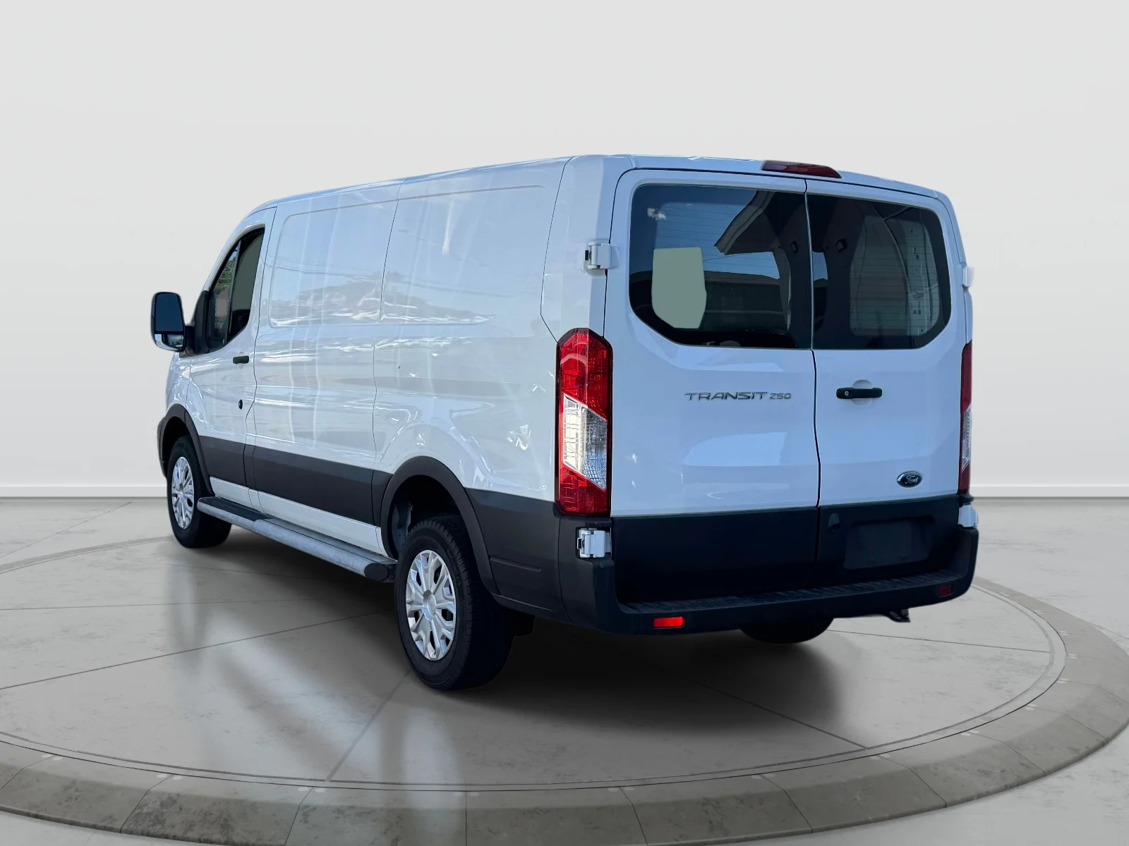 Used 2025 White Ford Base image 4
