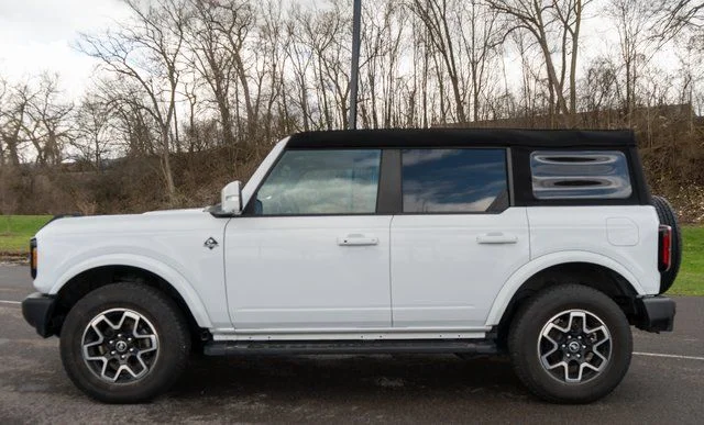 Used 2023 Black Ford Outer Banks image 9