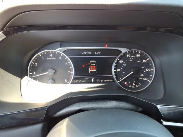 Used 2024 White Nissan SV image 22
