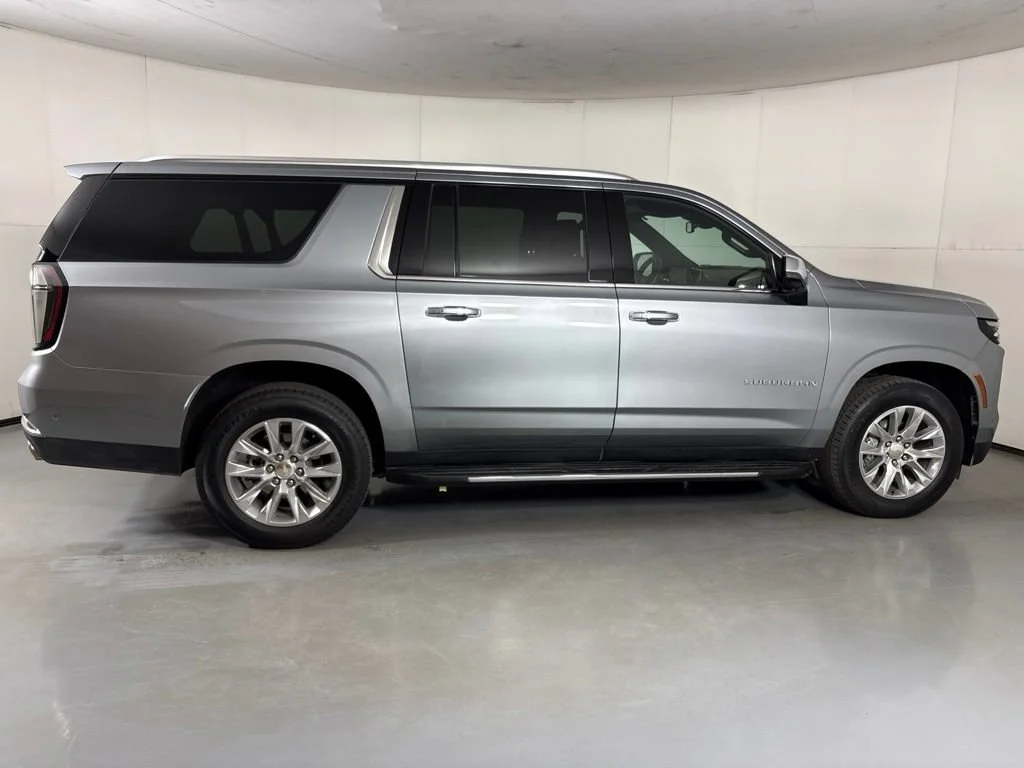 Certified Used 2025 Sterling Gray Metallic Chevrolet Premier image 11