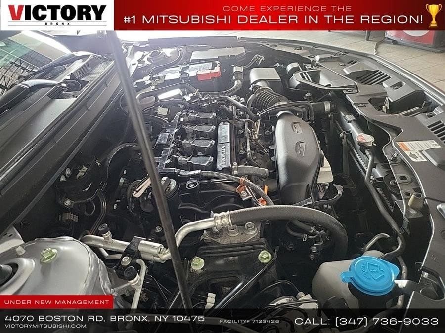 Used 2023 Silver Honda EX image 28