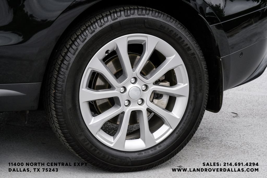 Used 2023 Black Land Rover SE image 58
