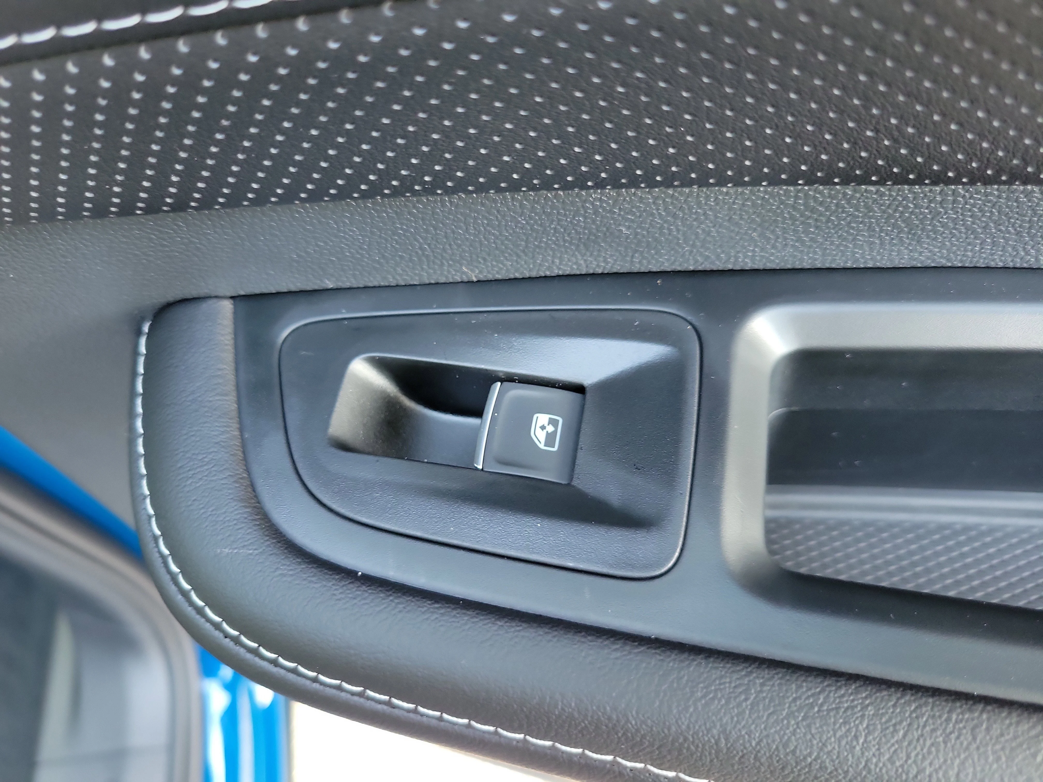 New 2026 Blue Volkswagen 2.0T SE w/Technology image 13