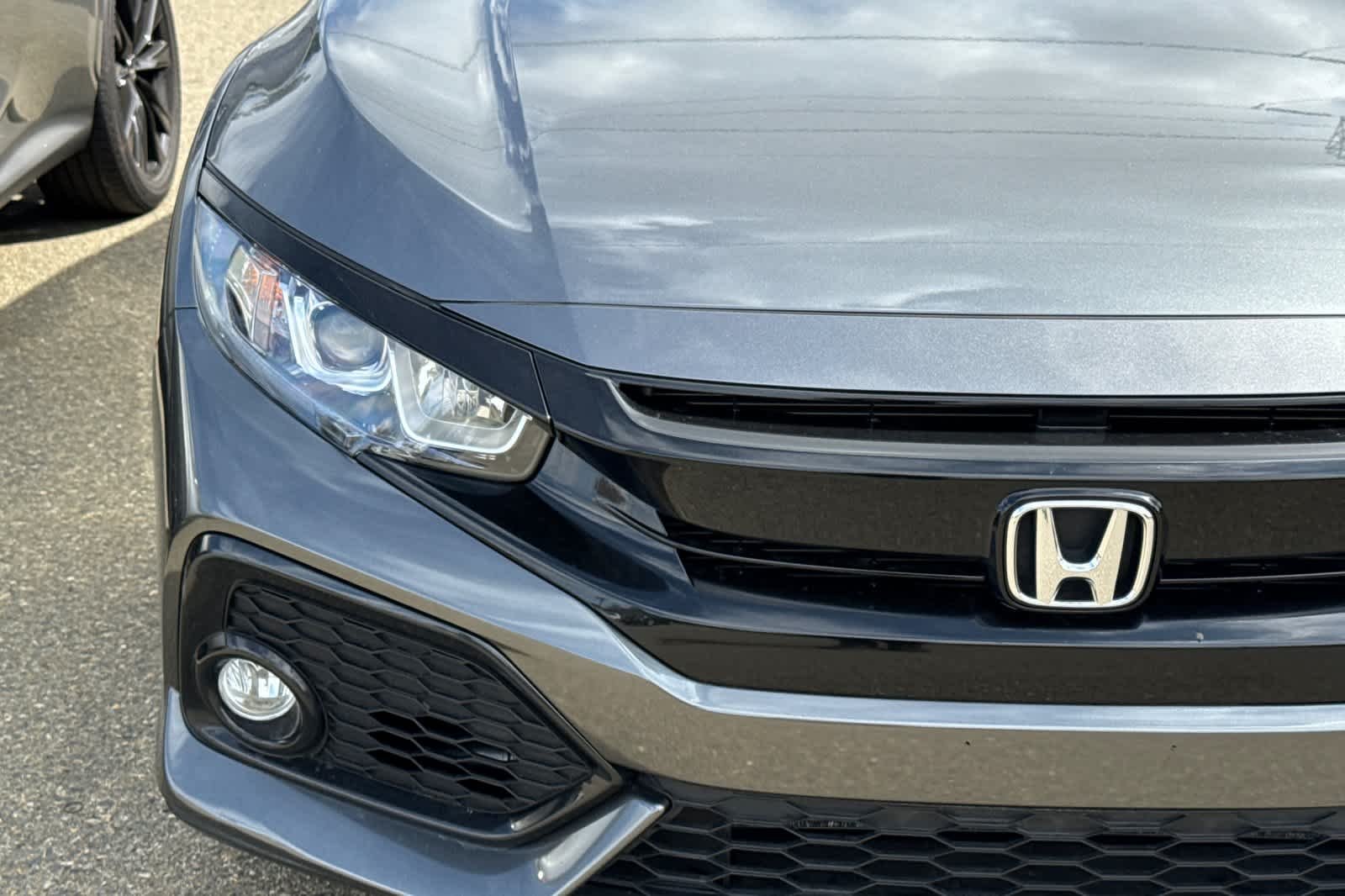 Used 2019 Polished Metal Metallic Honda EX image 8