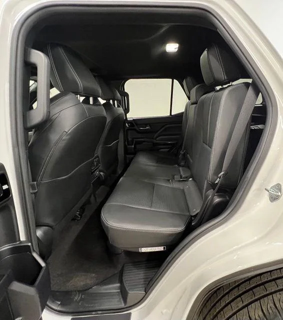 Used 2025 WIND CHILL PEARL Toyota  image 24